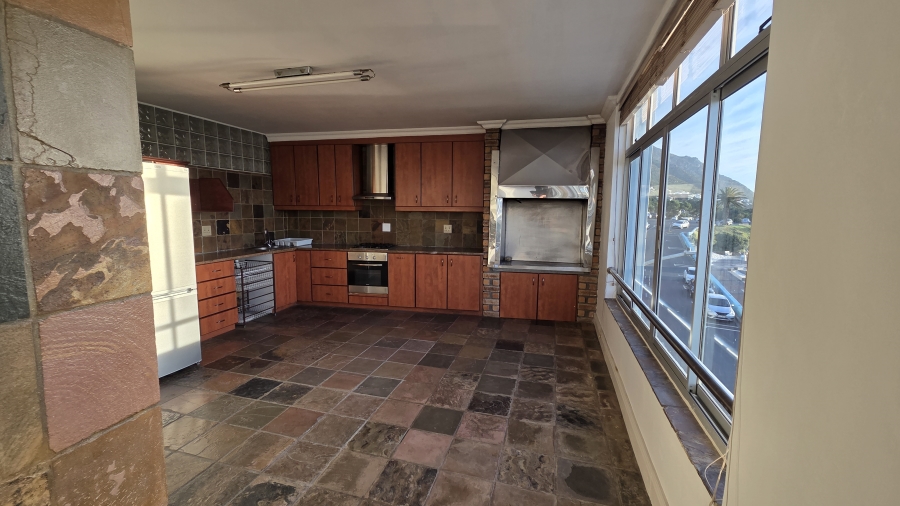2 Bedroom Property for Sale in Gordons Bay Village Western Cape